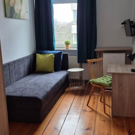 Hostel Tulip - Pokoj 4 Ze Wspolna Lazienka I Kuchnia Щецин Екстер'єр фото