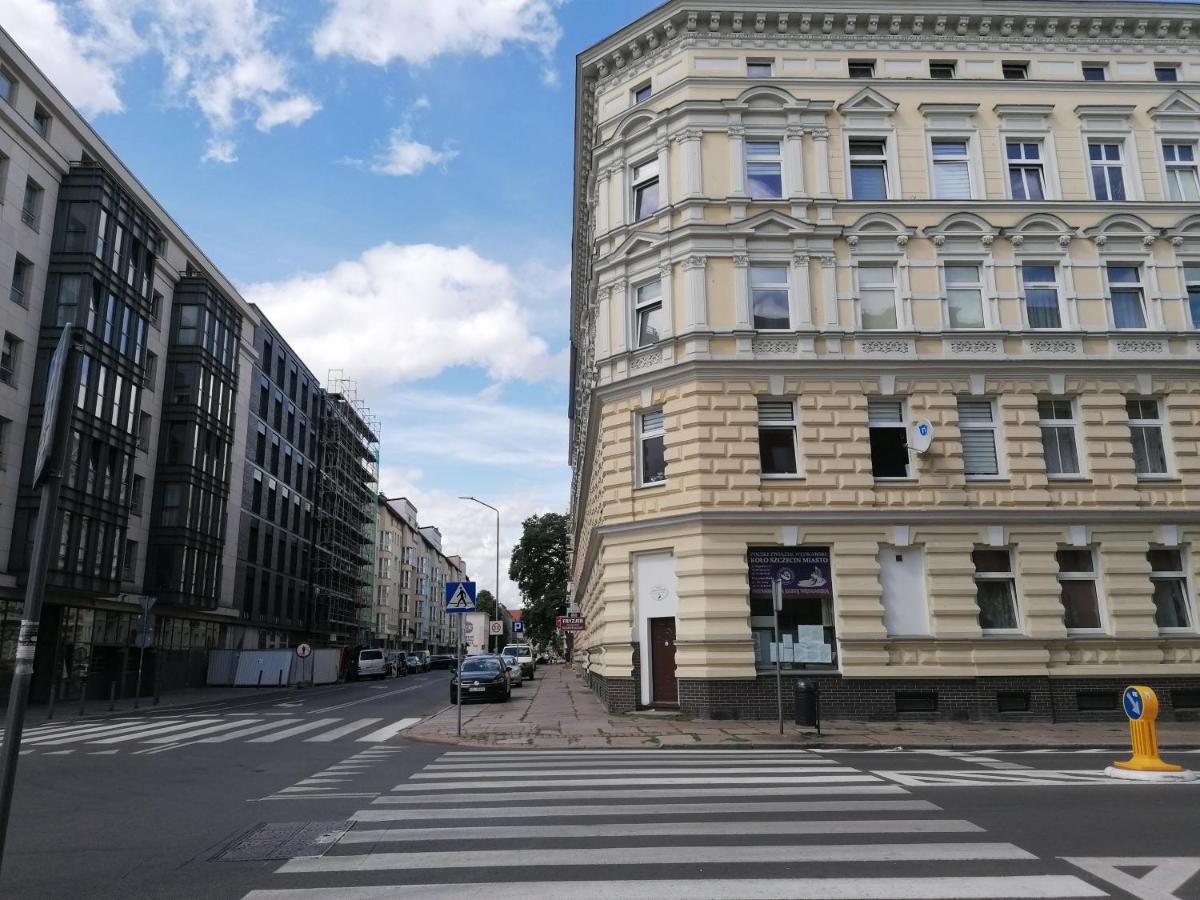 Hostel Tulip - Pokoj 4 Ze Wspolna Lazienka I Kuchnia Щецин Екстер'єр фото