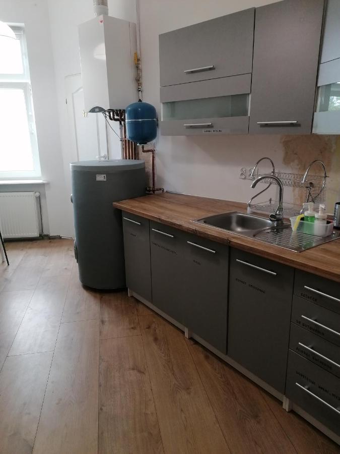 Hostel Tulip - Pokoj 4 Ze Wspolna Lazienka I Kuchnia Щецин Екстер'єр фото