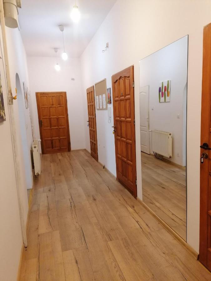 Hostel Tulip - Pokoj 4 Ze Wspolna Lazienka I Kuchnia Щецин Екстер'єр фото