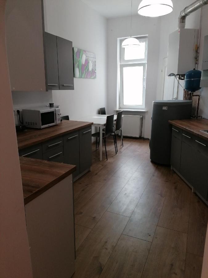 Hostel Tulip - Pokoj 4 Ze Wspolna Lazienka I Kuchnia Щецин Екстер'єр фото